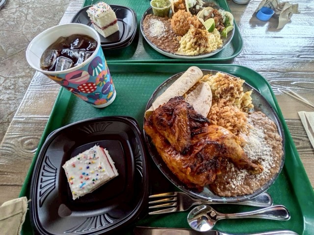 カリフォルニアディズニーランド　ランチョ・デル・ゾカロ　料理