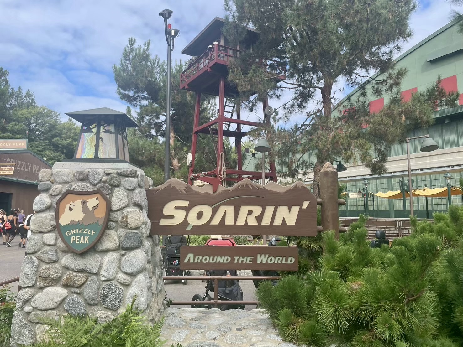 カリフォルニアアドベンチャー　ソアリン・アラウンド・ザ・ワールド