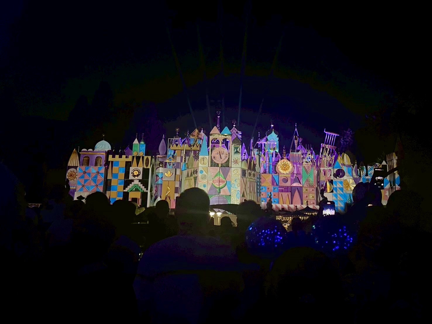 カリフォルニアディズニーランド　Tapestry of Happiness